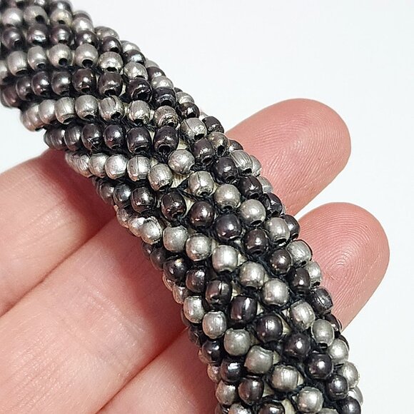 Beaded & needle felted wool necklace - Picture 5 of 8